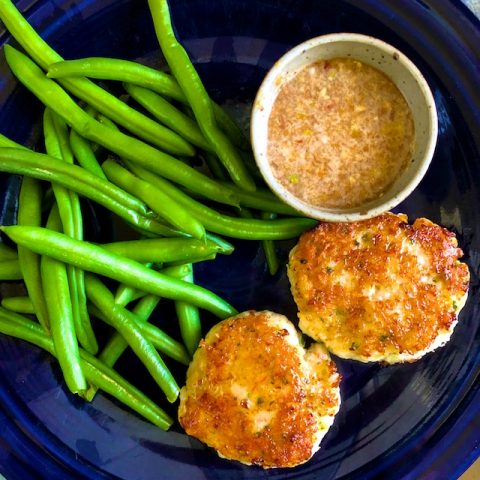 Shrimp Cakes with Dipping Sauce (Recipe)