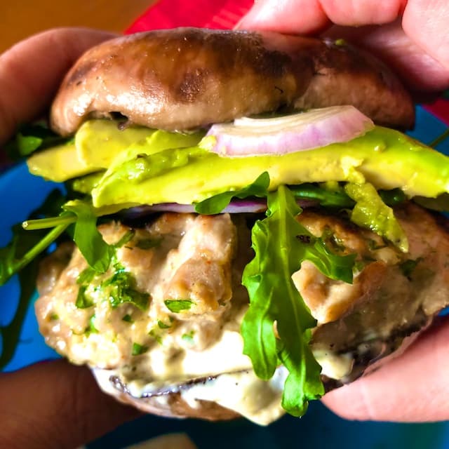 Savory Tuna Burgers with Sriacha mayo and portabella mushroom buns recipe