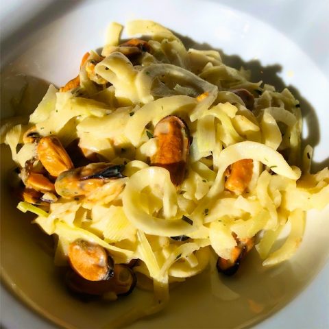Mussels with Fennel in Creamy Tarragon Celeriac Noodles Recipe