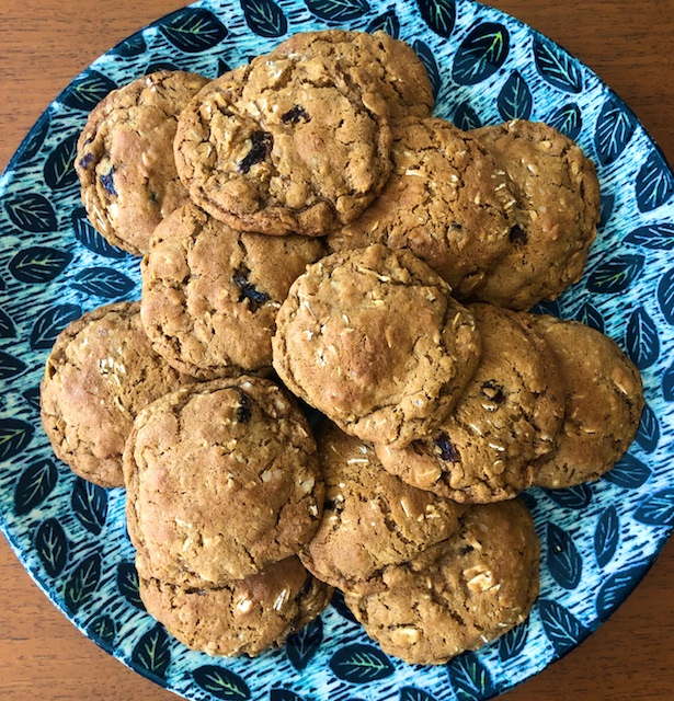 Oatmeal Raisin Cookies (Polly's Mom's Long Lost Recipe)