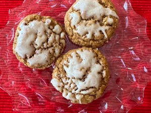 Iced Oatmeal Gingerbread Cookies (Recipe)