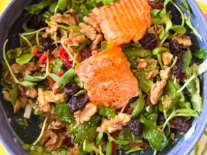 Easy Homemade Caesar Dressing (Recipe)